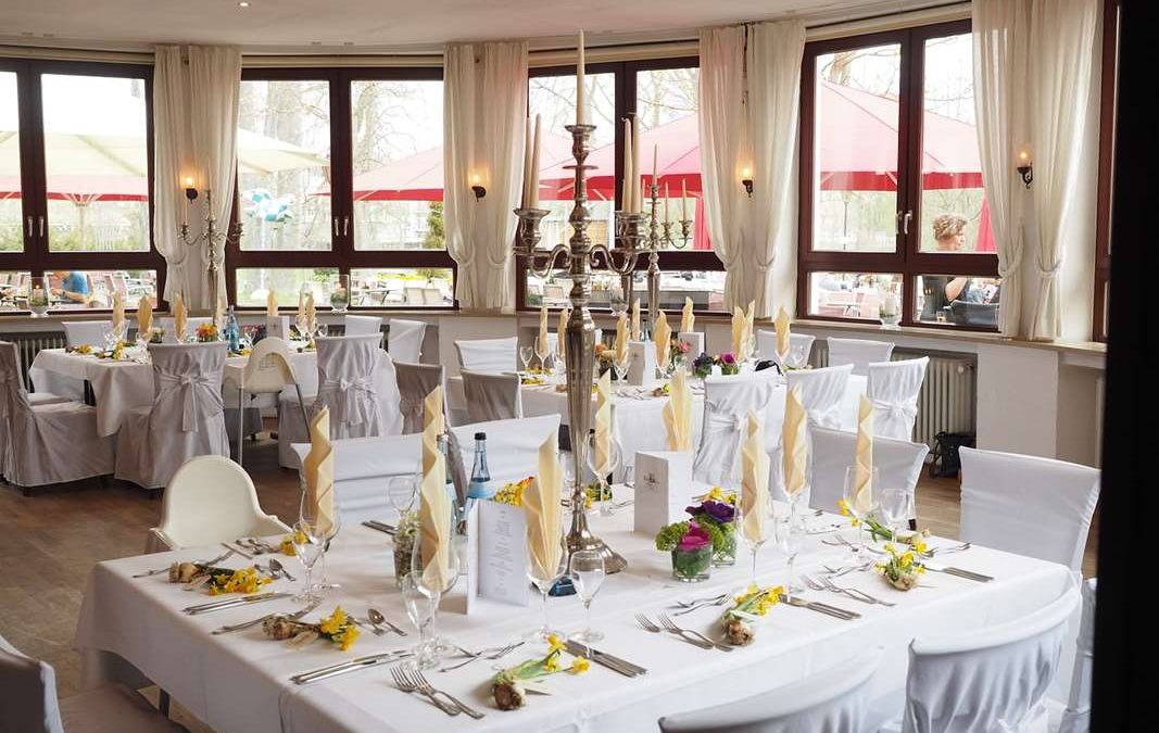 Aluguel de Mesas e Cadeiras em Cidade Universitária SP